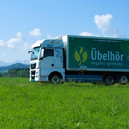 Bio Rohstoffe LKW Bildnachweis Naturkost UEbelhoer edit 2024 02 17 11 01 48